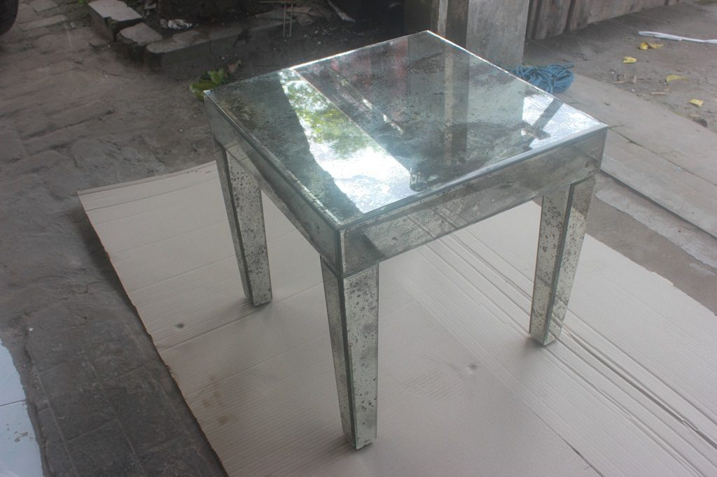 ANTIQUE VENETIAN MIRROR