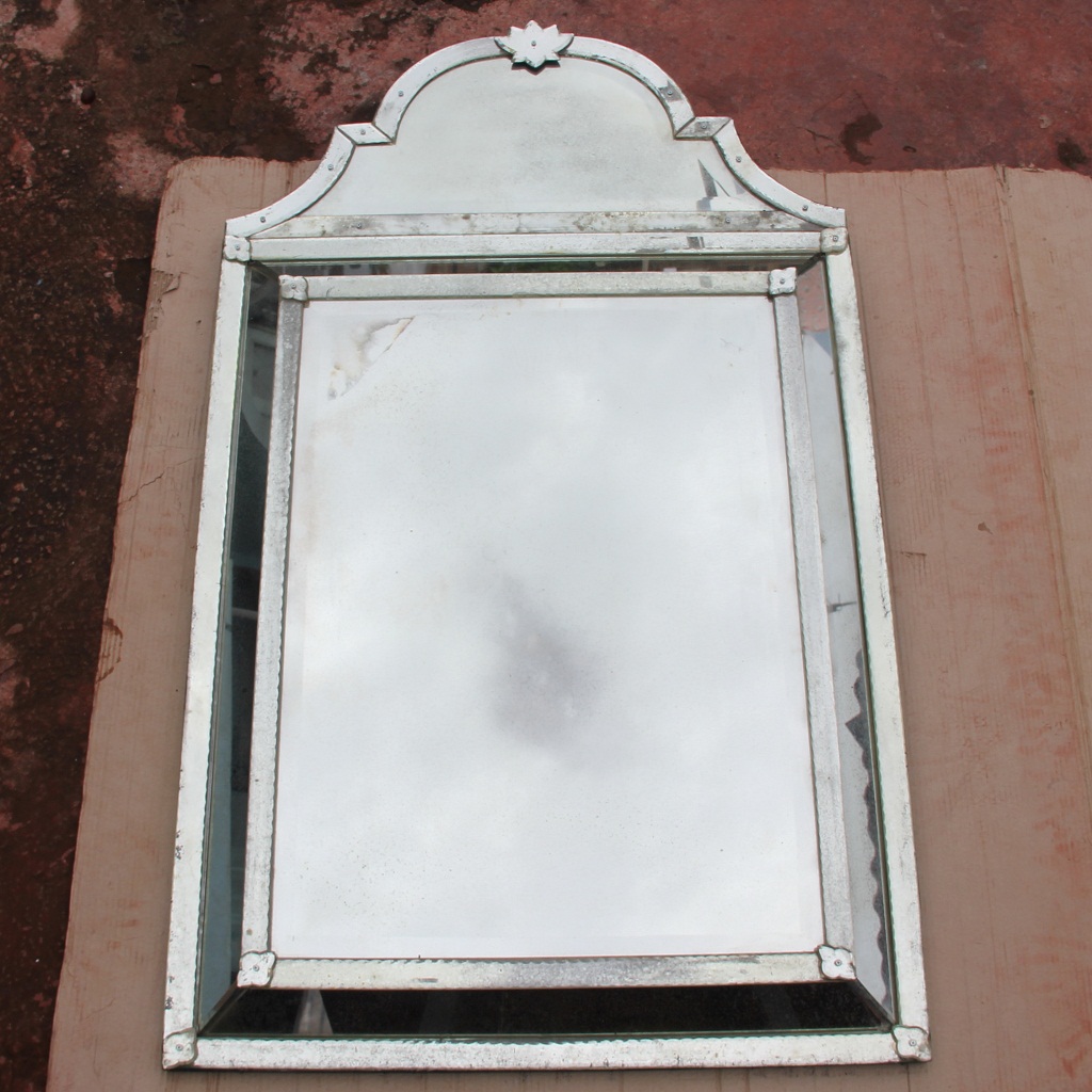 ANTIQUE VENETIAN MIRROR